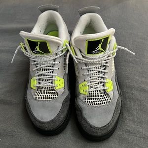 Jordan four neon green NO BOX size 6y